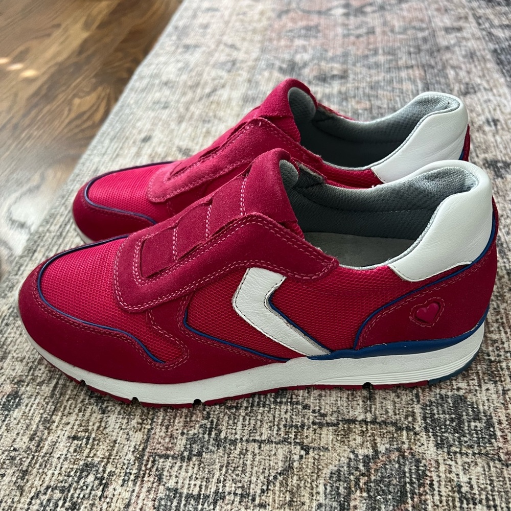 Nurse Mates Sneakers